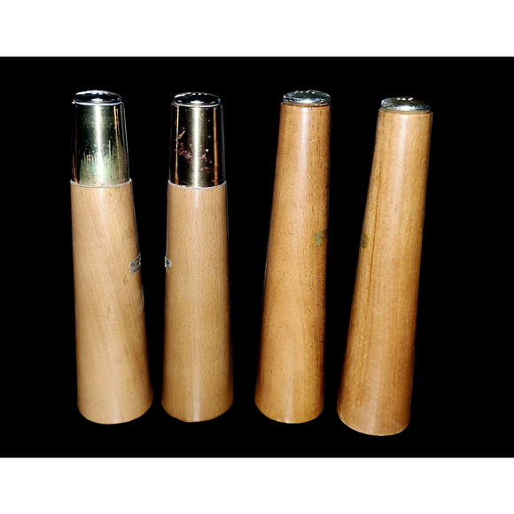 Vintage Mid Century wooden salt and pepper shakers - Picture 2 of 6